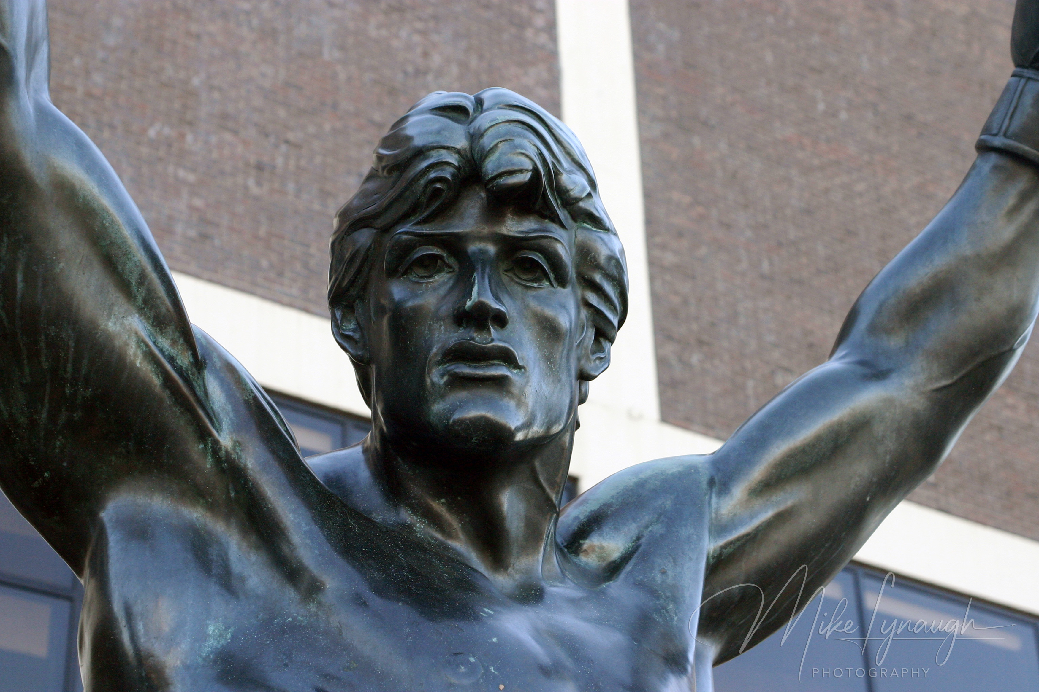 The Rocky statue photographed in front of the Philadelphia Spectrum arena in 2005.