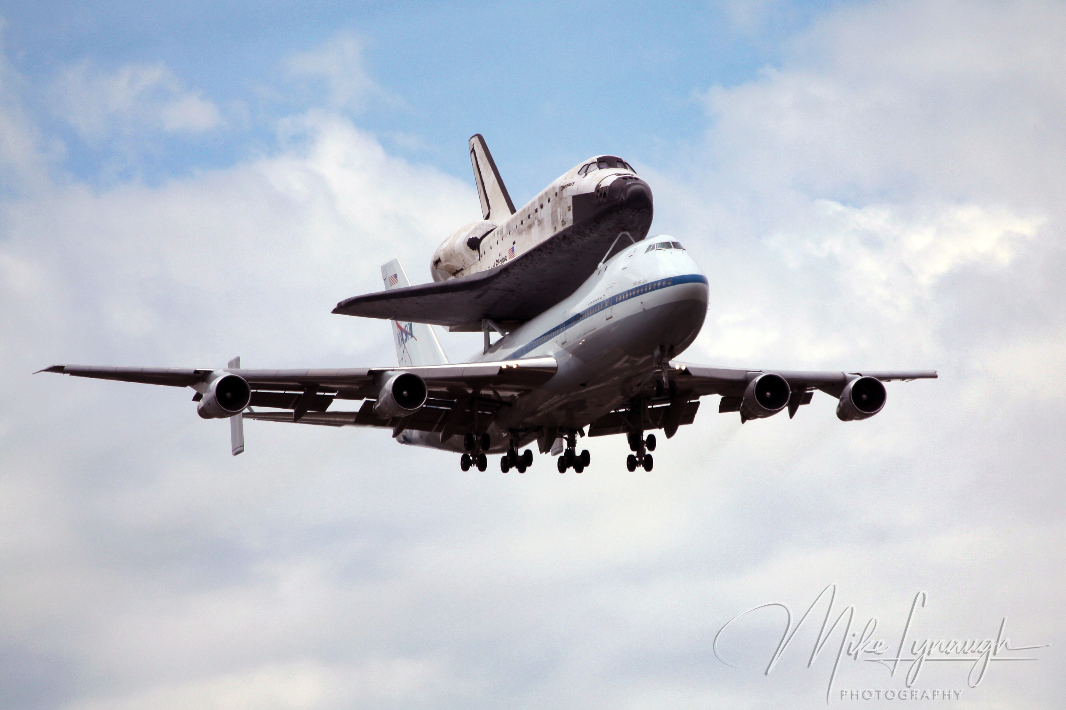 A head-on action shot of NASA’s modified Boeing 747 Shuttle Carrier Aircraft (SCA 905) on final approach to Washington Dulles International Airport on April 17, 2012.