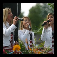 Atlantic City's girl group, Clique, Singing the Star Spangled Banner at the start of the Rocky Statue Dedication  � Mike Lynaugh